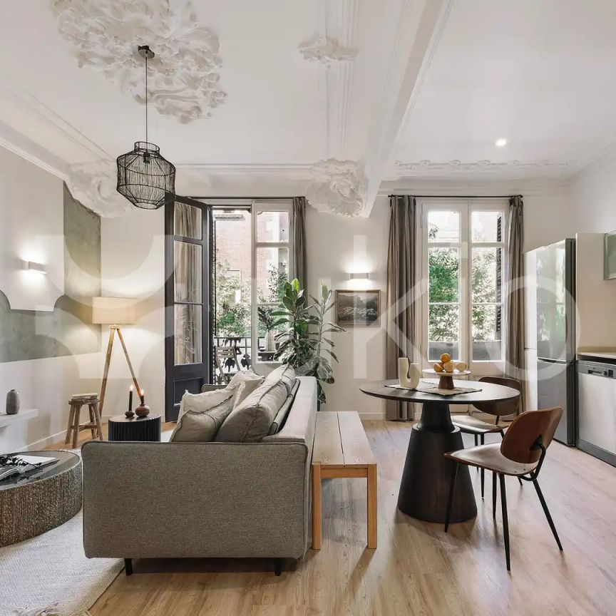 Estudio de alquiler en Carrer de la Diputació, L'Antiga Esquerra de l'Eixample - Photo 1