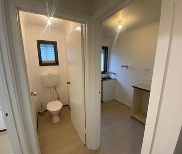 2 BEDROOM UNIT FOR RENT IN CONVENIENT LOCATION - Photo 3