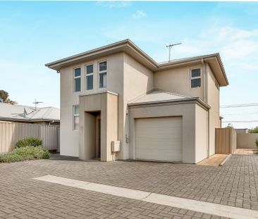 Spacious Modern Low Maintenance Living - Photo 5