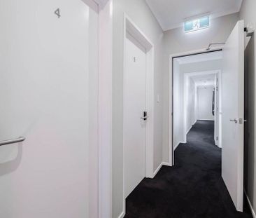 Cosy Papatoetoe Studio Unit/ Balcony! - Photo 3