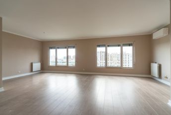 Apartamento T4 em Lisboa