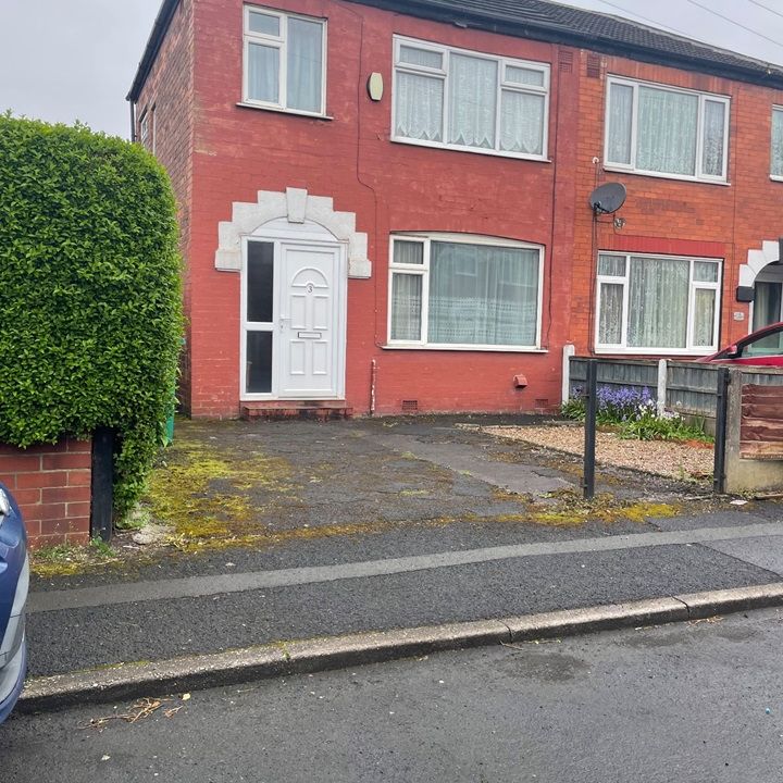 3 Bed Semi-Detached House, Homebury Drive, M11 - Photo 2