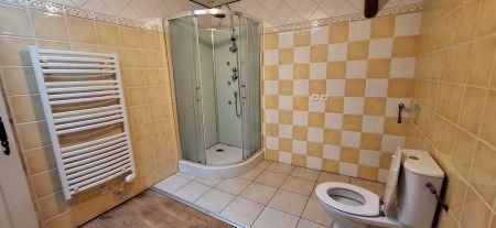 Location - Appartement - 3 pièces - 70.00 m² - bressols - Photo 4