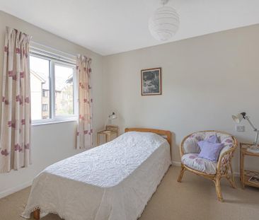 4 bedroom terraced house to rent - Photo 2