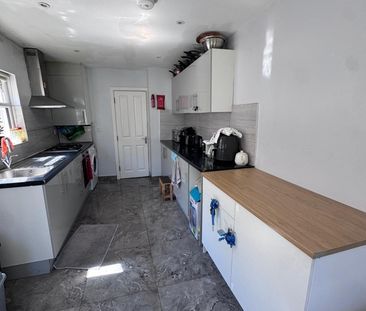 Room in a Shared House, Elizabeth Road, N15 - Photo 6