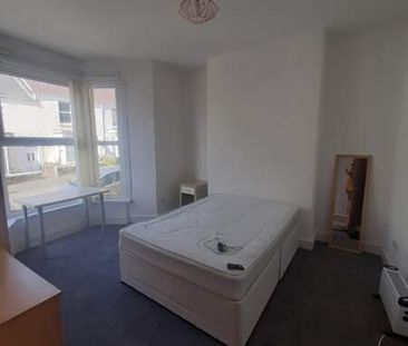 Large front Double Room. Victoria Terrace, Brynmill. - Photo 5