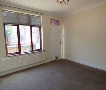 2 bedroom semi-detached house to rent - Photo 4