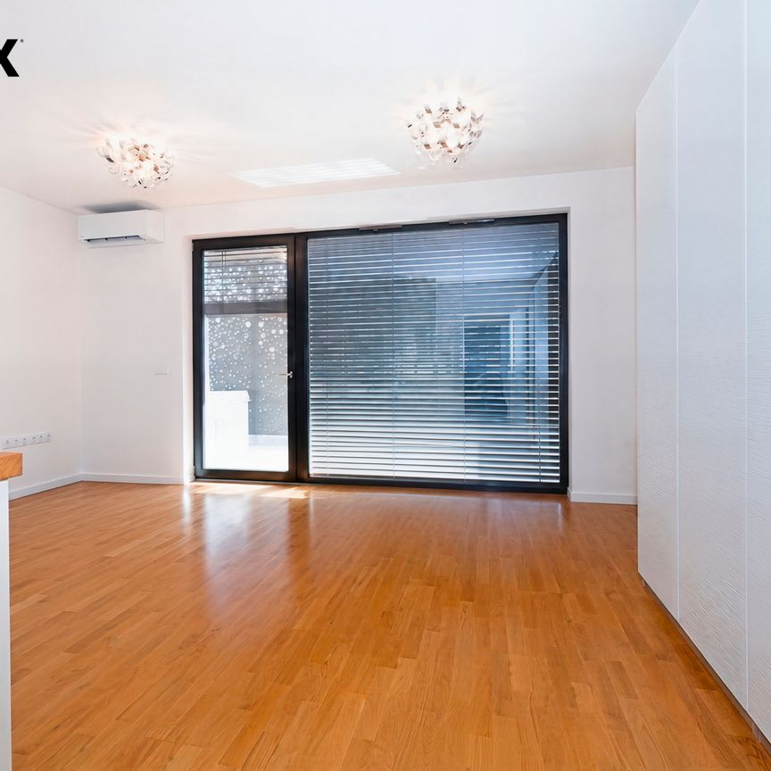 Pronájem bytu 1+kk v osobním vlastnictví 32 m², Praha 8 - Libeň - Fotografie 1