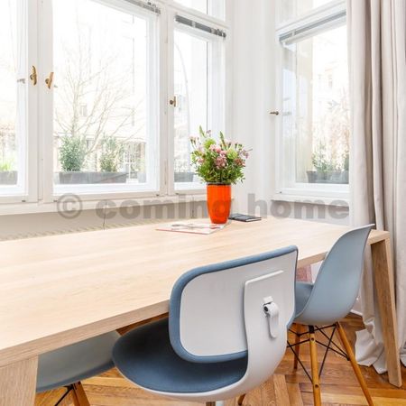 A Modernist Escape - Photo 3