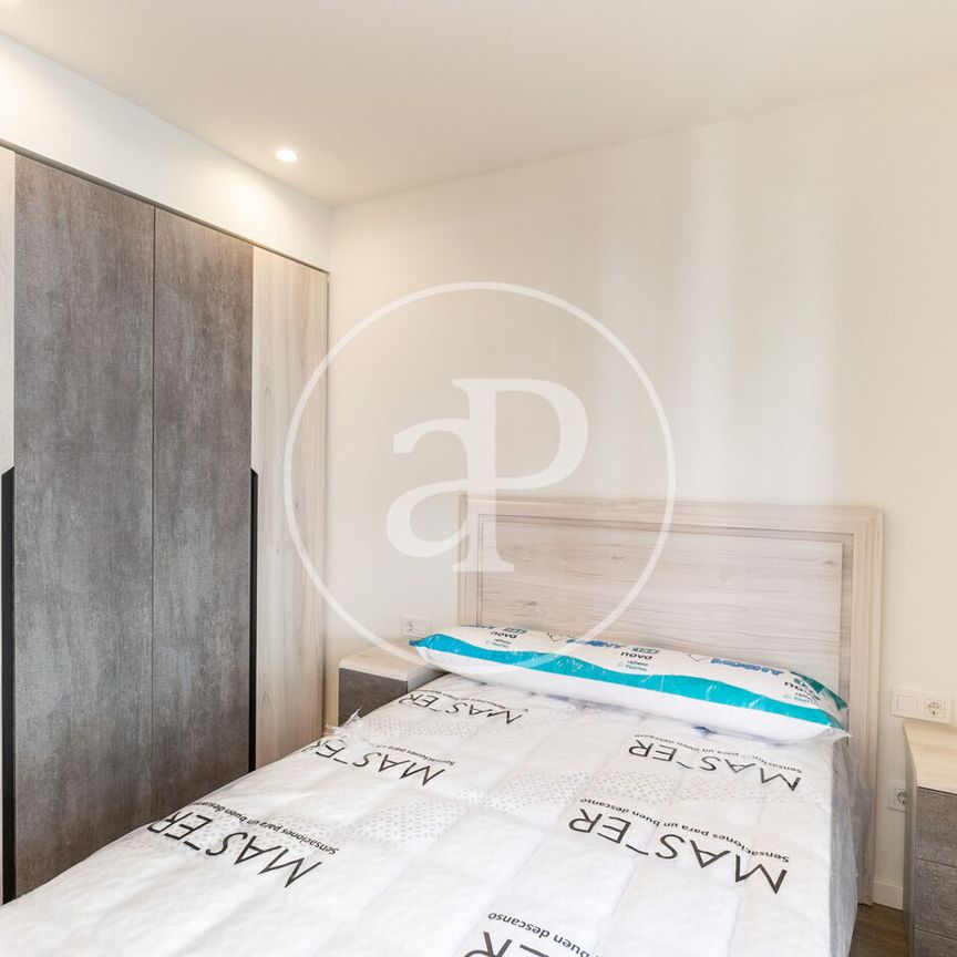 Apartment for rent in Nou Barris - Photo 1