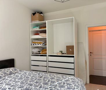 Ruim gelijkvloers appartement te huur - Photo 5