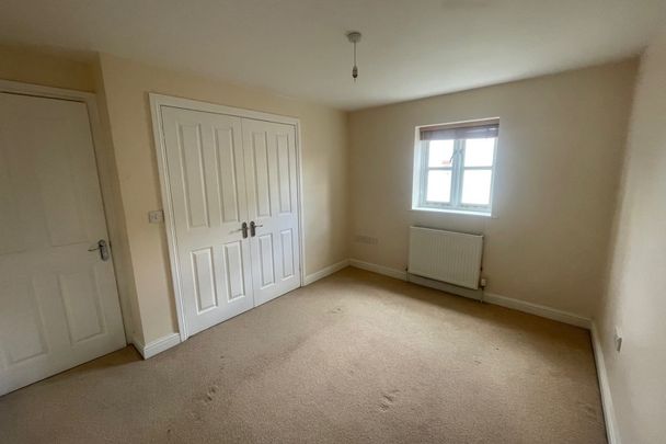 St Dunstan Court - Photo 1