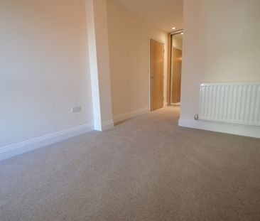 83-95 Windsor Road, Slough, Berkshire,SL1 - Photo 1