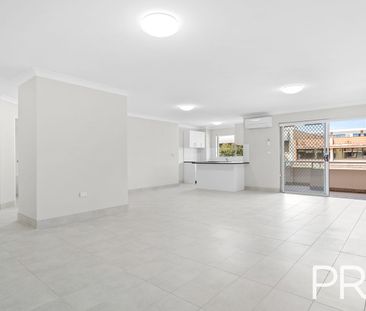 Modern & Stylish Renovated Apartments - Photo 2