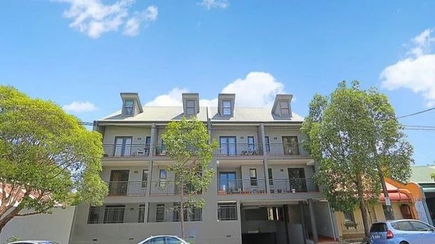 Alexandria - Photo 1