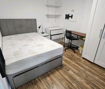 1 bedroom in a house share to rent - Photo 6