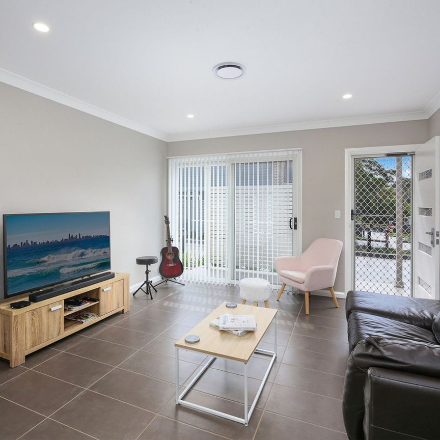 Lighthouse Beach Townhouse - Ducted Air Conditioning - Photo 1