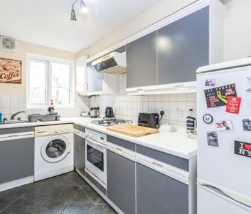 1 bedroom apartment to rent Roydon Court, Mayfield Road, Hersham, W... - Photo 1