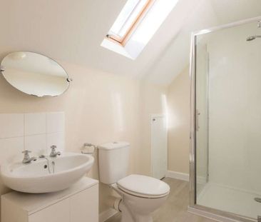 A semi-detached 2 bedroom property with additional/occasional use t... - Photo 6