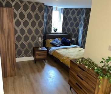 Room in a Shared House, Barton Terrace, LS11 - Photo 2