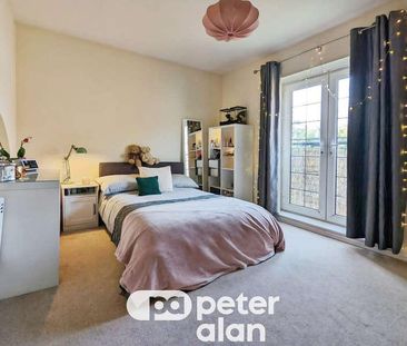 Monkstone Court, CF3 - Photo 3