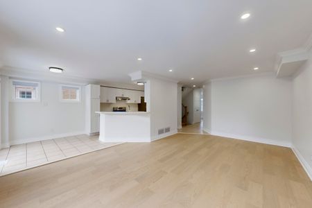 For Lease - 5223 Fairford Crescent Unit# 81, Mississauga, Ontario - Photo 5