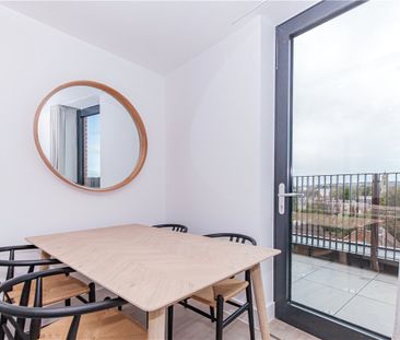 Luxury three bedroom/two bathroom furnished duplex apartment situat... - Photo 5