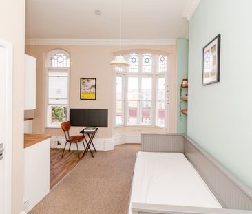 High Street, Southampton - Photo 4