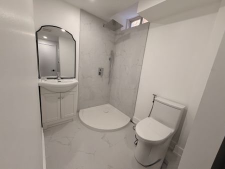 For Lease - 2129 Glenfield Road Unit# Bsmt, Oakville, Ontario - Photo 3