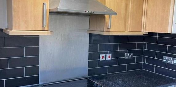 House share to rent - Photo 2