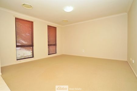 11 Rowley Street - Photo 5