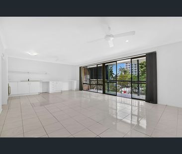 1203/4-6 Alexandra Avenue, Mermaid Beach, Qld 4218 - Photo 5