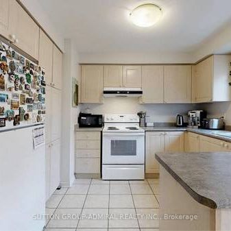 Townhouse for Rent - near York university - 4 bedrooms - 3 bathrooms - Photo 1