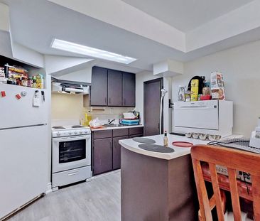 For Lease - 95 Lensmith Drive Unit# Basement, Aurora, Ontario - Photo 2