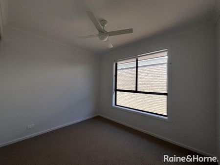 6 Harbour Street, Aldinga Beach, SA 5173 - Photo 5