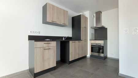 Location Appartement SAINT LOUIS 625 € CC - Photo 3
