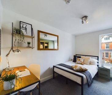 1 bedroom in a house share to rent - Photo 5