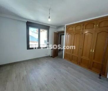 Casa adosada en alquiler en Corpa - Photo 3