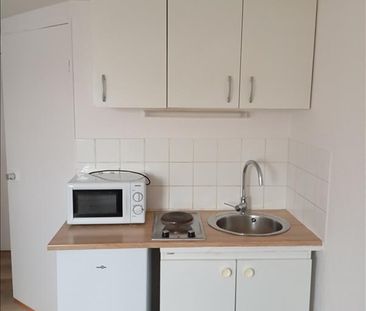 1 pièce - Meublé - 15,85 m² - 3ème étage - Colocation non autorisée - Photo 1