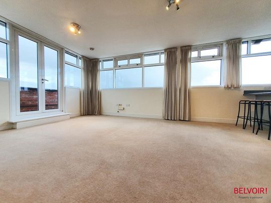 2 bedroom penthouse to rent - Photo 1