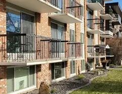 BRIGHT ONE BEDROOM WITH BALCONY! CRESCENT HEIGHTS! | 316 2 Avenue Northeast, Calgary - Photo 1