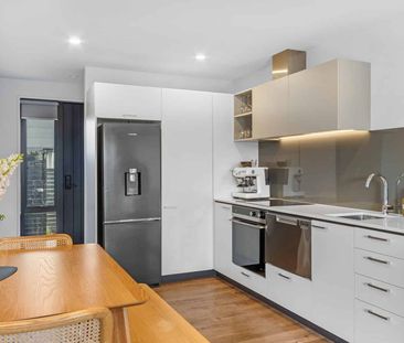 Walk to The City - Photo 4