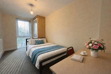 4 bed Apartment Apt 3 Ecclesall Gate - Photo 4