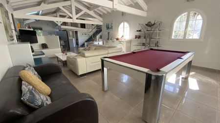 Location Maison 5 pièces 173m² CIBOURE 64500 - Photo 2