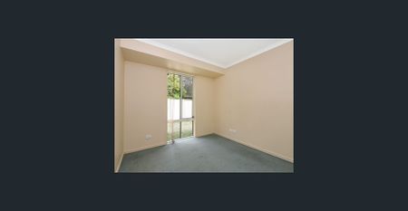 Spacious Family Home in Quite Court - Photo 3