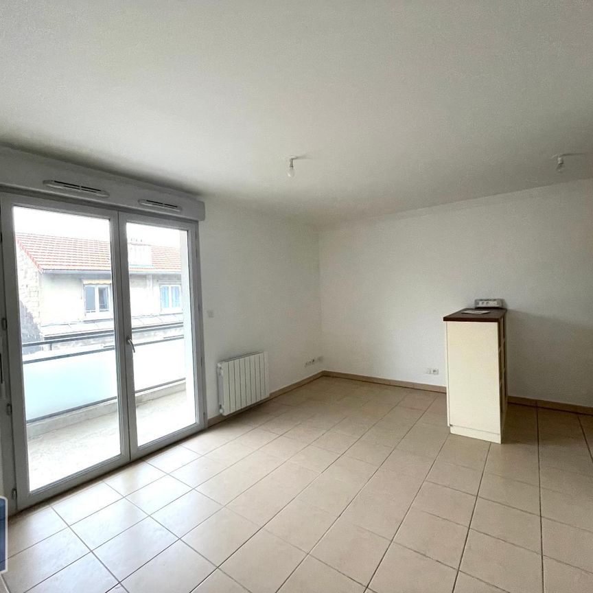 Location Appartement 2 pièces 42m² ST ETIENNE 42100 - Photo 1