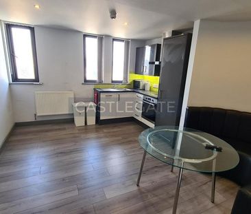 3 bedroom flat share to rent - Photo 2