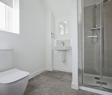 3 bedroom house to rent Marram Crescent, Harpole, Northampton, NN7 - Photo 2