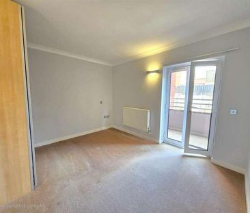 Lodge Place, Sutton, SM1 - Photo 2