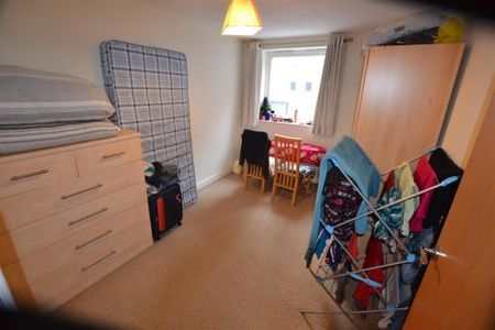 2 Bedroom Apartment - Duke Street - Photo 3